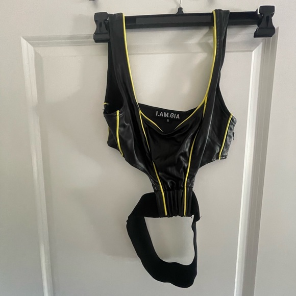 IAMGIA Racer Top - Picture 2 of 2